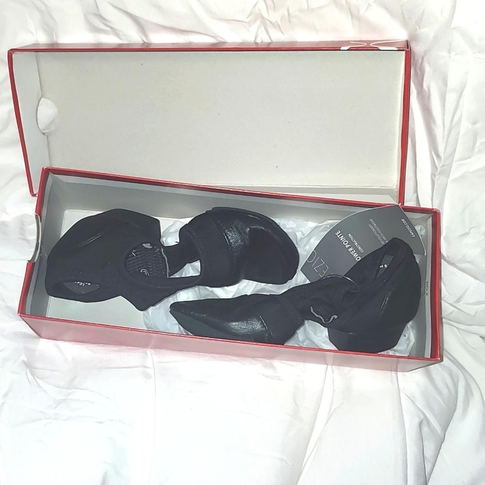 Capezio Pedini Femme Children's Dance/Jazz Shoes, Black, NWT, 4.5